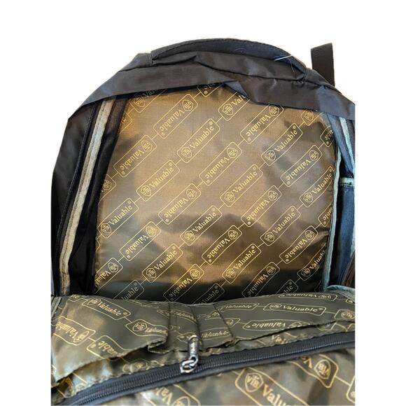 Valuable Brand Black Padded 21L School Backpack - Picture 5 of 6